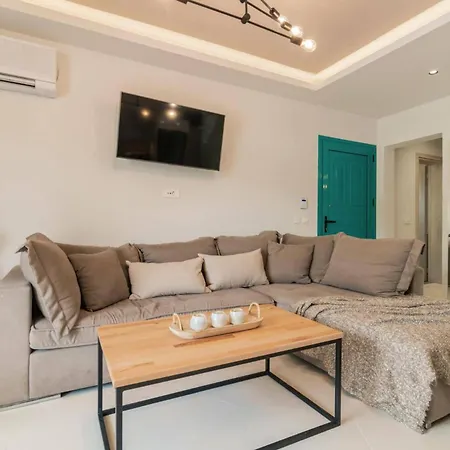 Adelasia By * Lithakia (Zakynthos)